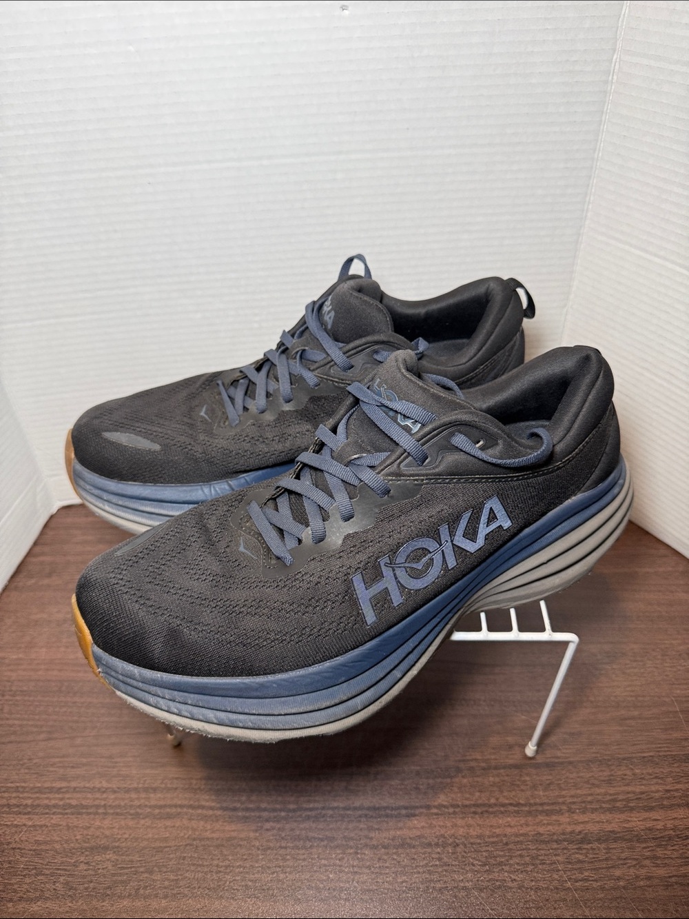 Hoka Bondi 8 Men's Running Shoes Size 11.5D Black Blue